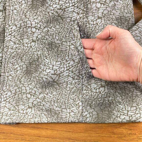 Chico’s Sz 2 US Large Animal Instincts Scuba Jacket in Shiitake Open Front NWT - Picture 7 of 10